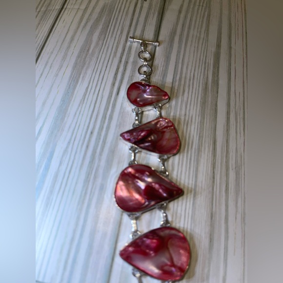 Mother Of Pearl- red Bracelet - Picture 5 of 15